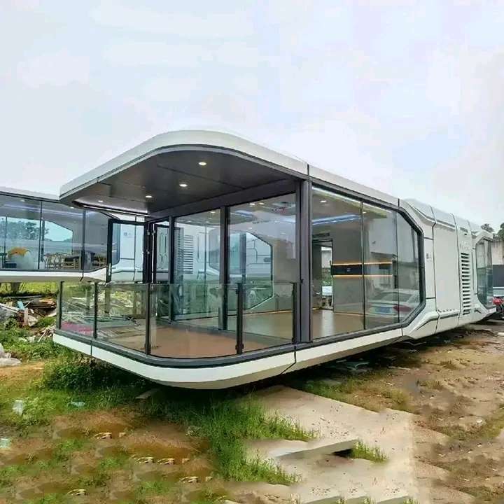 Capsule house